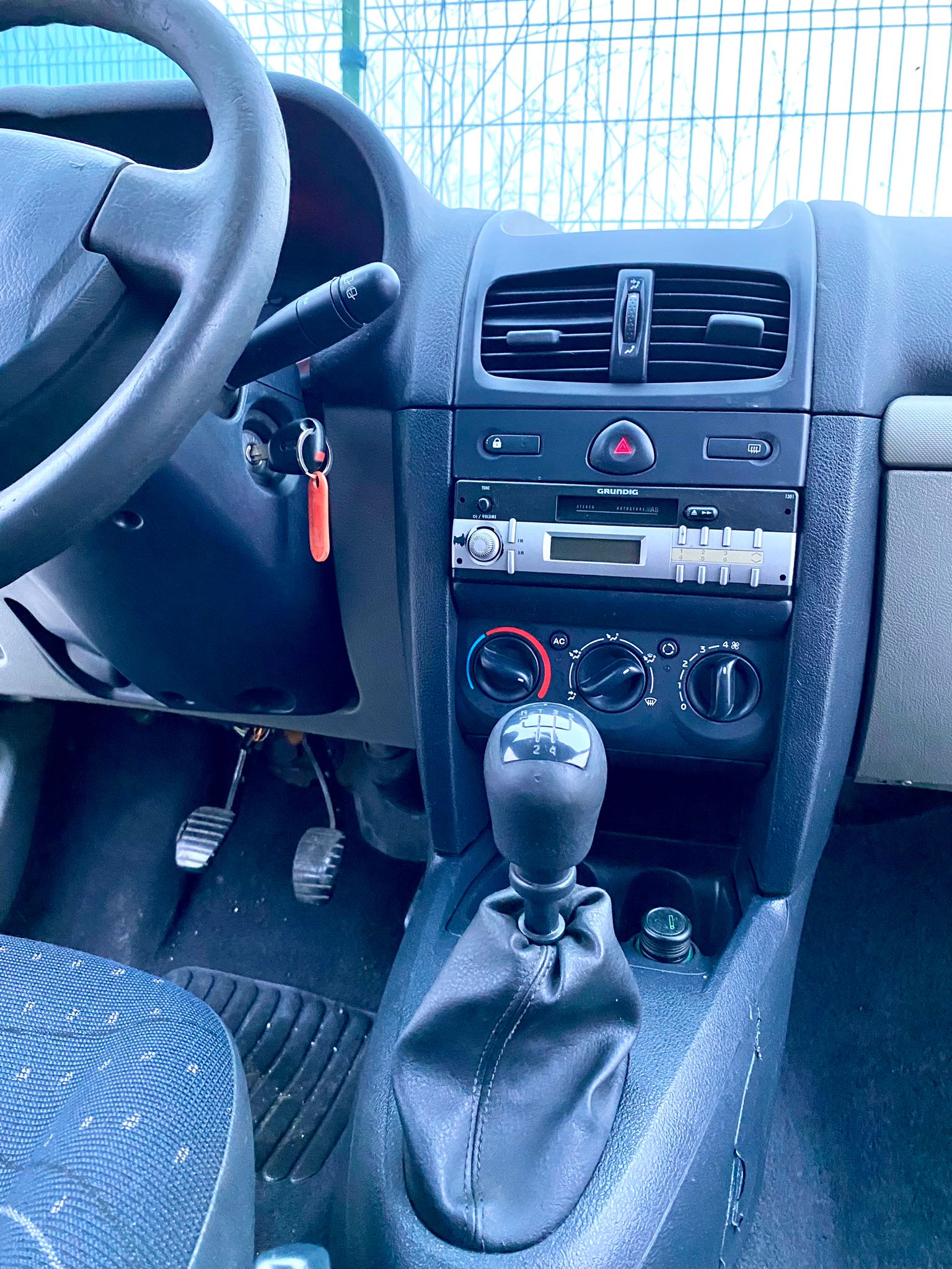 RENAULT CLIO 1.5 DCI