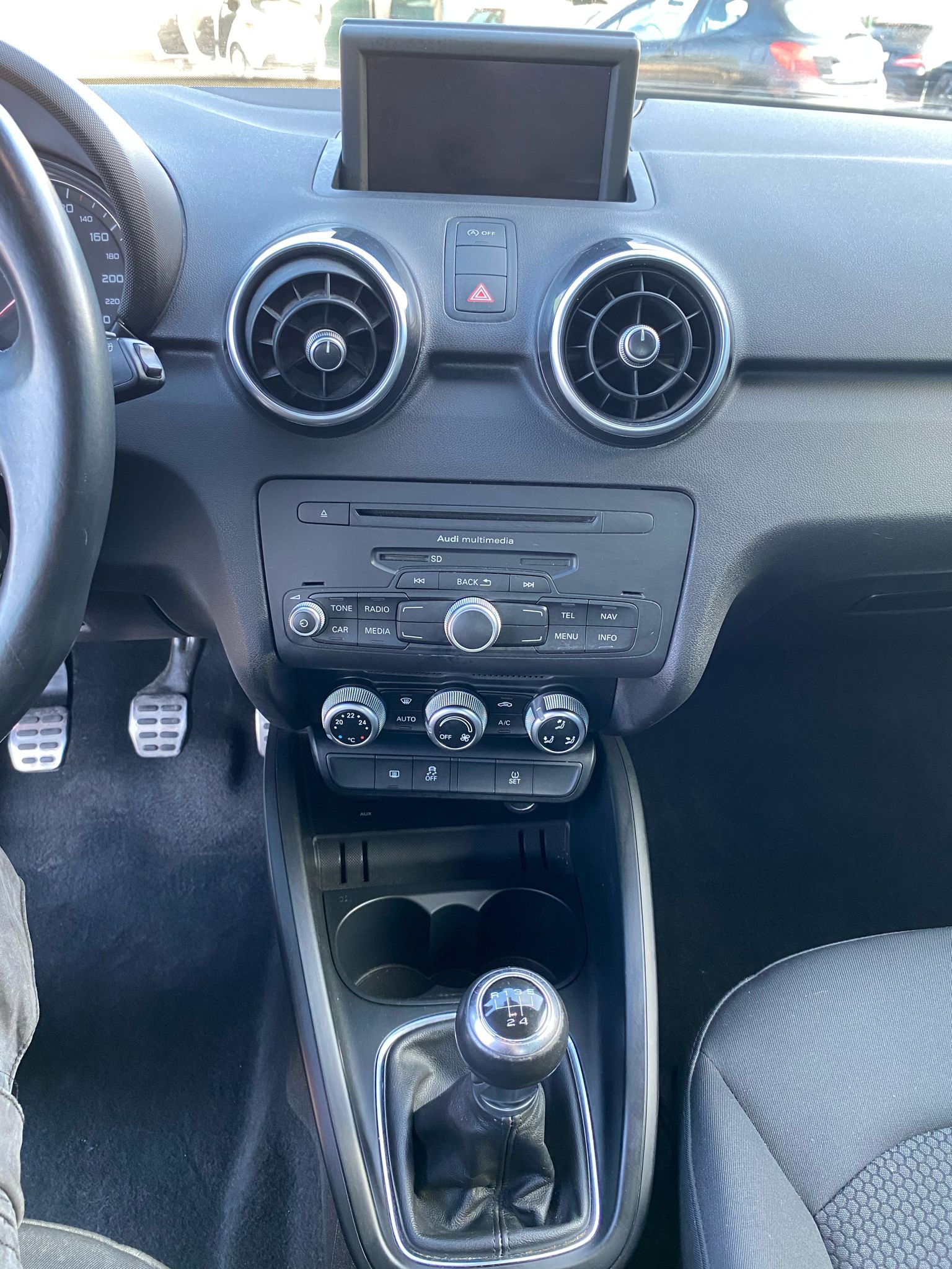 AUDI A1 1.6 TDI S-LINE
