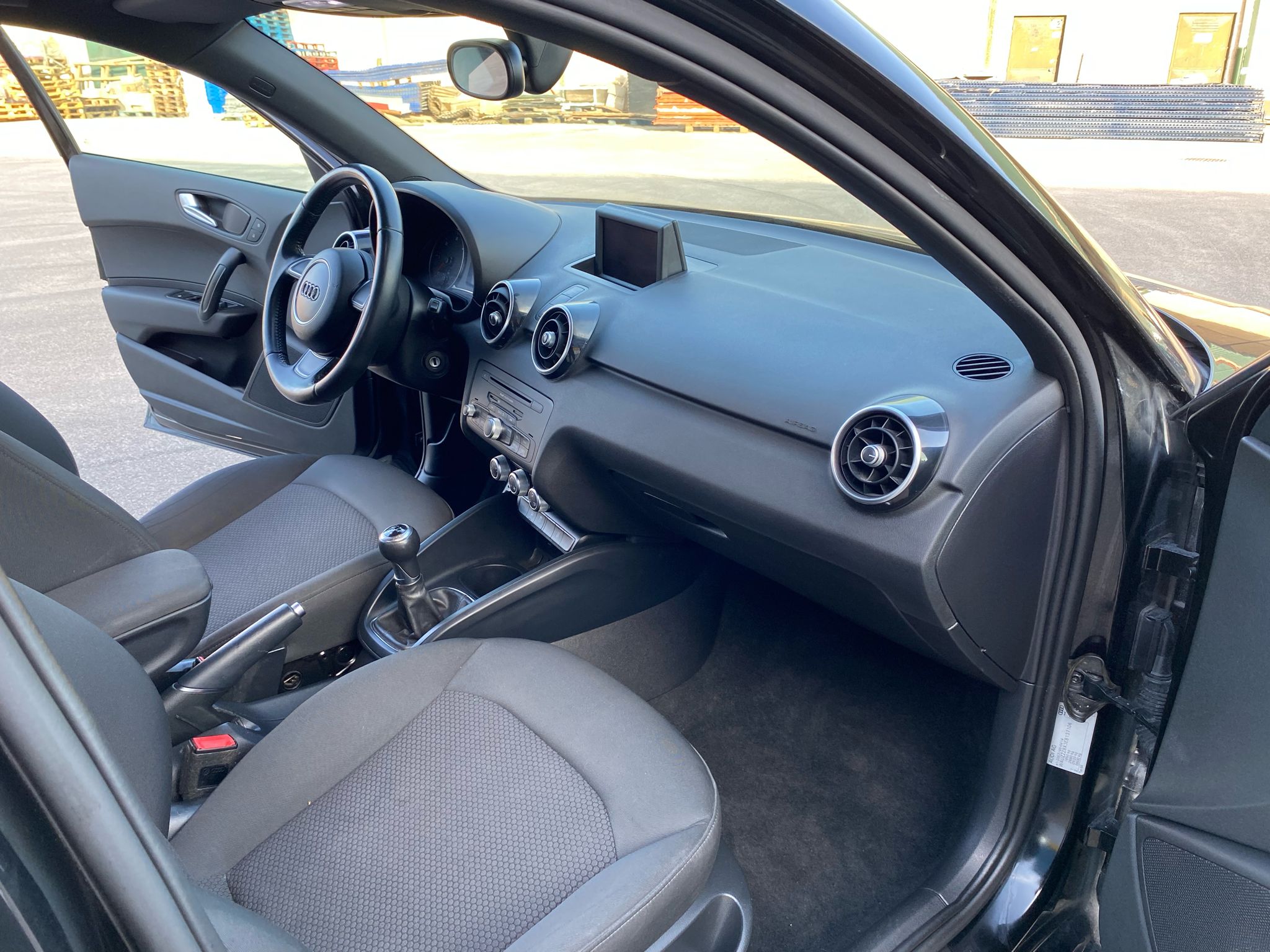 AUDI A1 1.6 TDI S-LINE